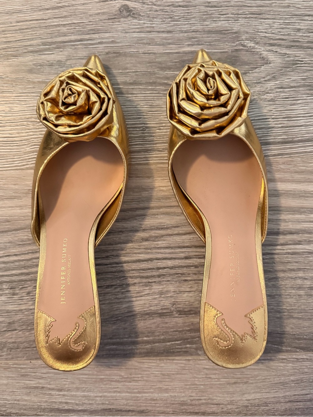 New ANTONIO MELANI Metallic Gold Pointed-Toe Rose Slip-Ons